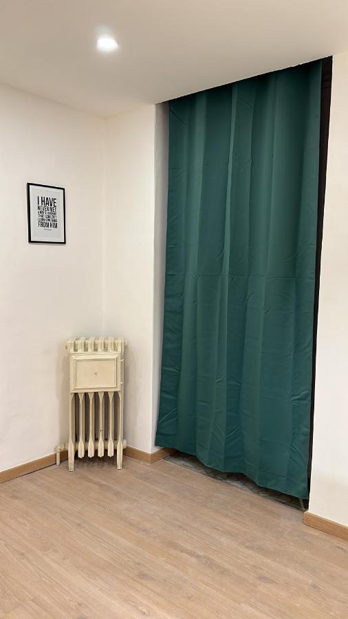 Maison Dante Наполи Екстериор снимка